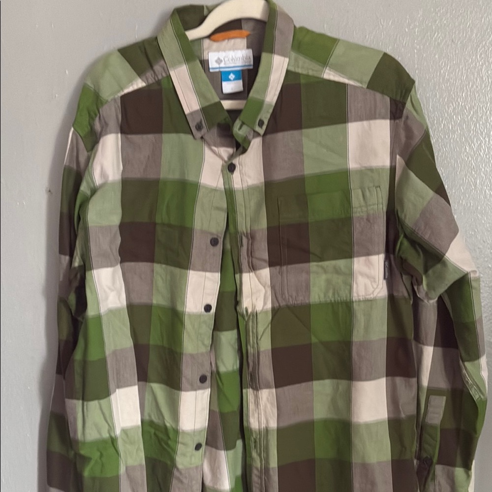 Columbia Green and Brown Casual Button Down Shirt